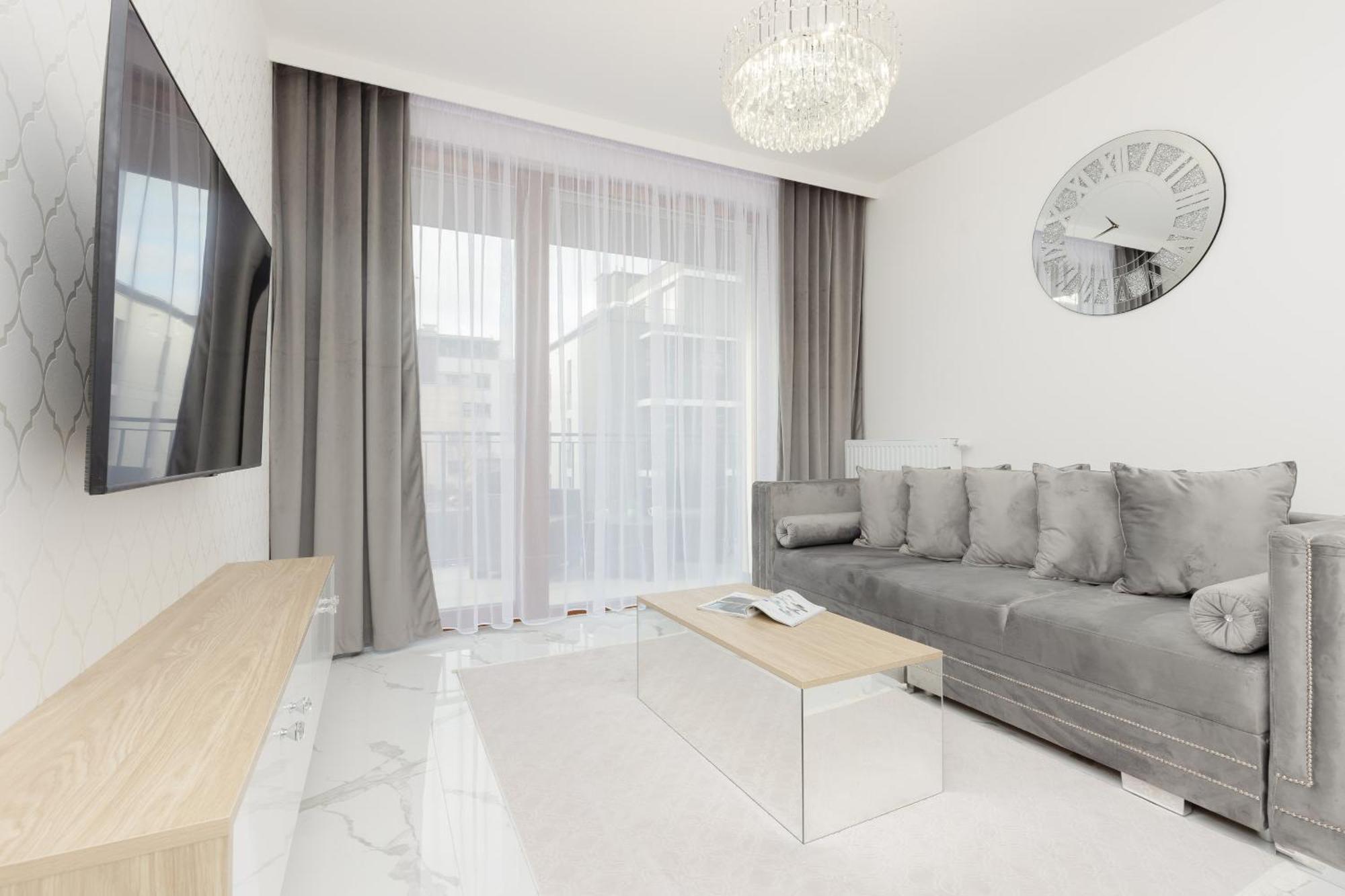 Wilanow Holzera Elegant With Sauna, Gym & Parking By Renters * Varšava
