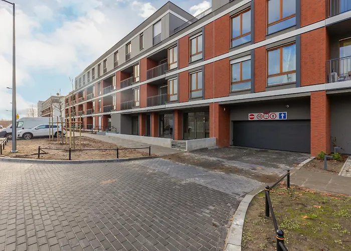 Wilanow Holzera Elegant Apartment With Sauna, Gym & Parking By Noclegi Renters